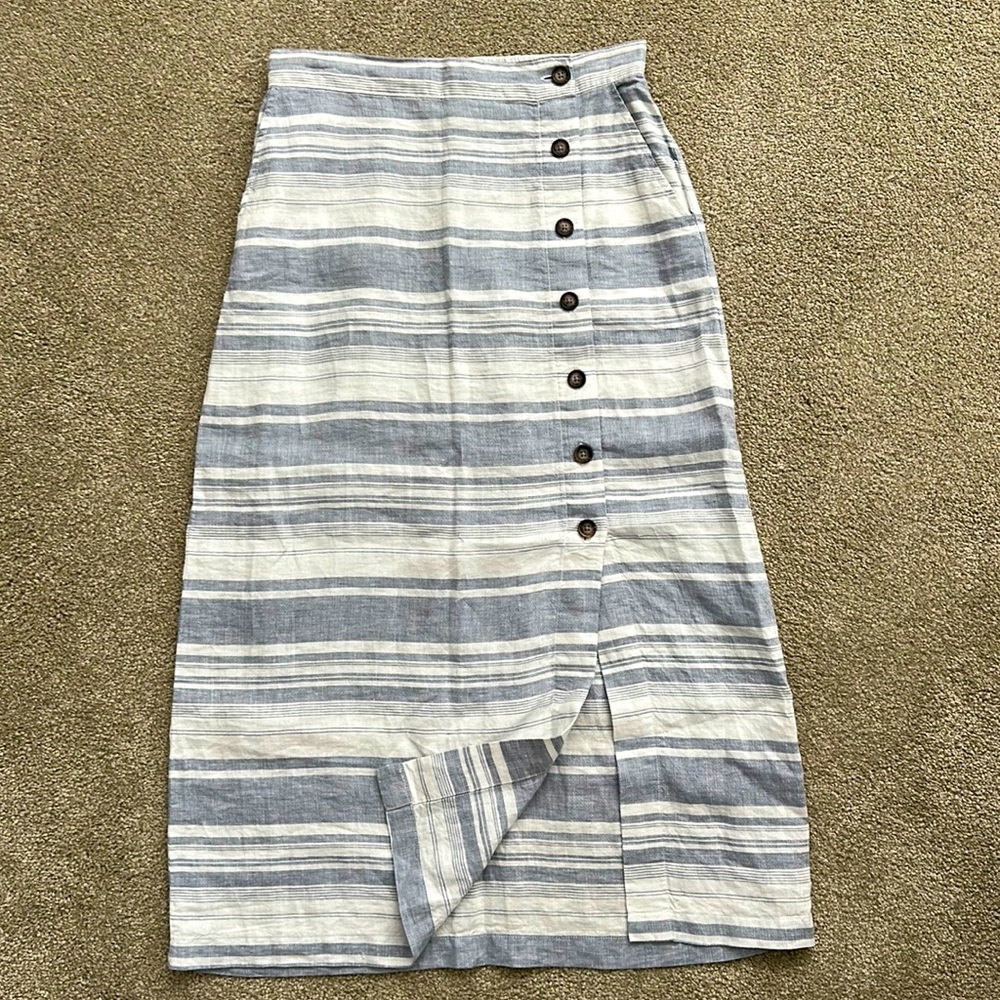 Linen striped skirt